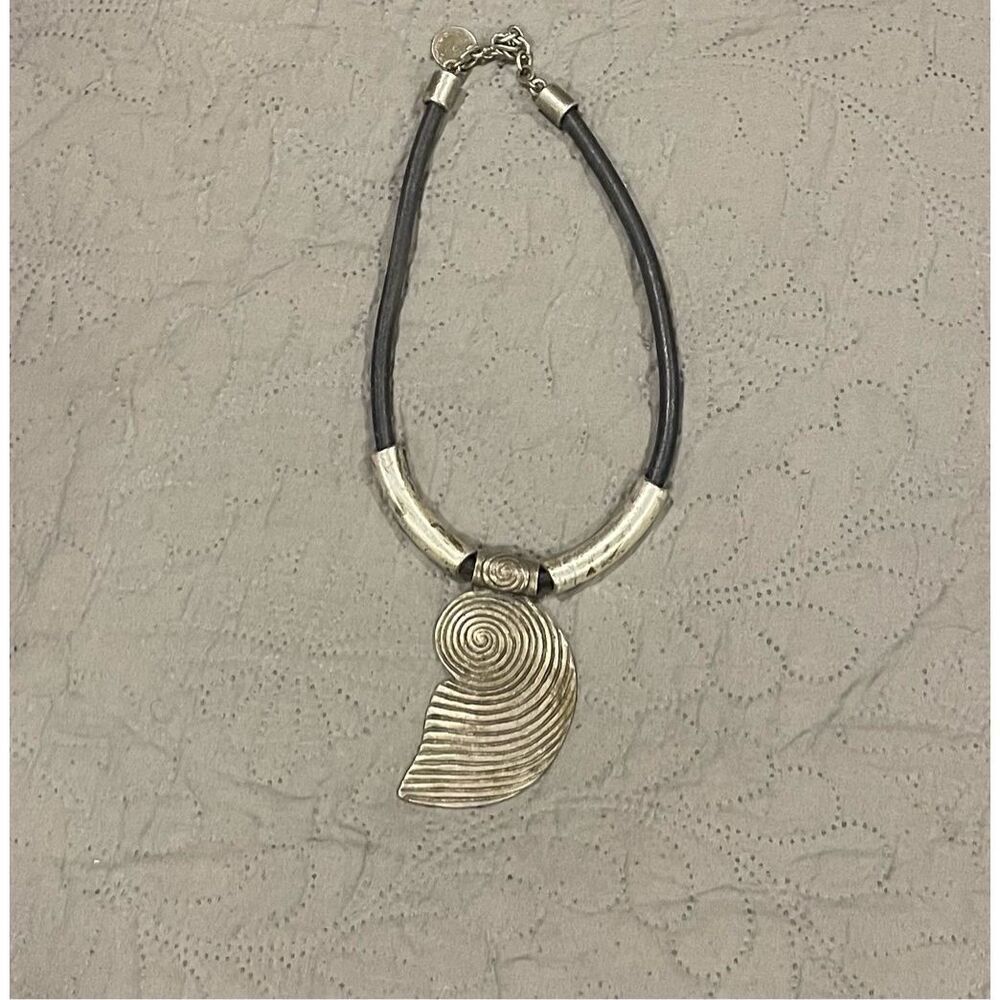 Boho Choker Necklace Silver-Toned Spiral Pendant Tribal Leather Band